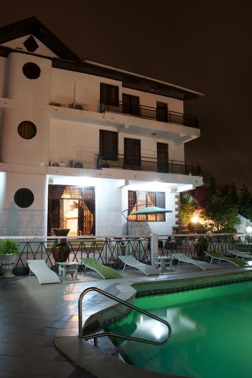 Hill View Hotel Mccarthy Hills Botianaw Exterior foto